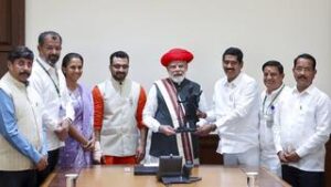 NCP(SP)MP’s meets PM Modi:Discuss Maharashtra issue